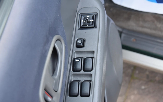 Mitsubishi Pajero cena 29900 przebieg: 163020, rok produkcji 2002 z Goniądz małe 781